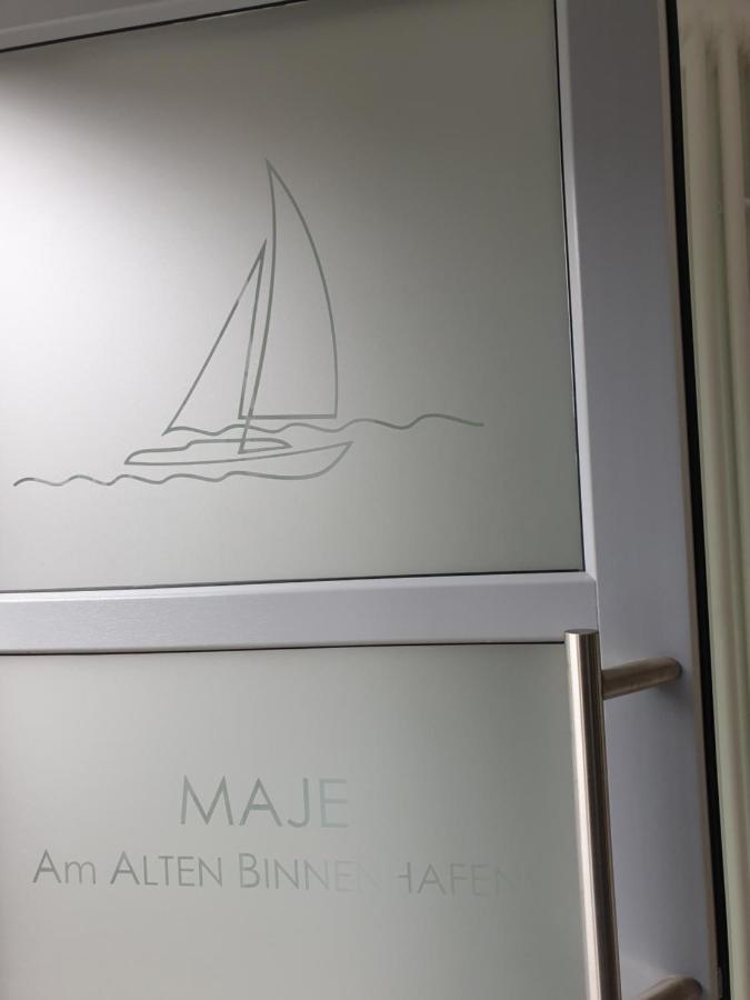 Maje Am Alten Binnenhafen Emden Exterior foto